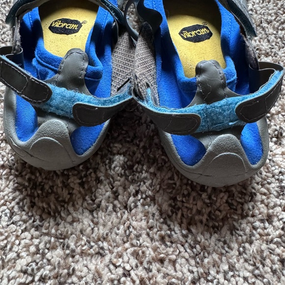 Vibram FiveFingers Blue Women’s Size 37 Barefoot - Picture 2 of 6